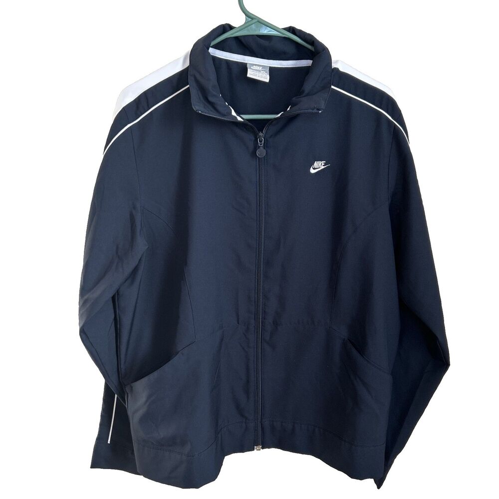 Nike Full-Zip Boys Windbreaker Jacket, Youth XL 16–18, Black w/ White‎ Stripe